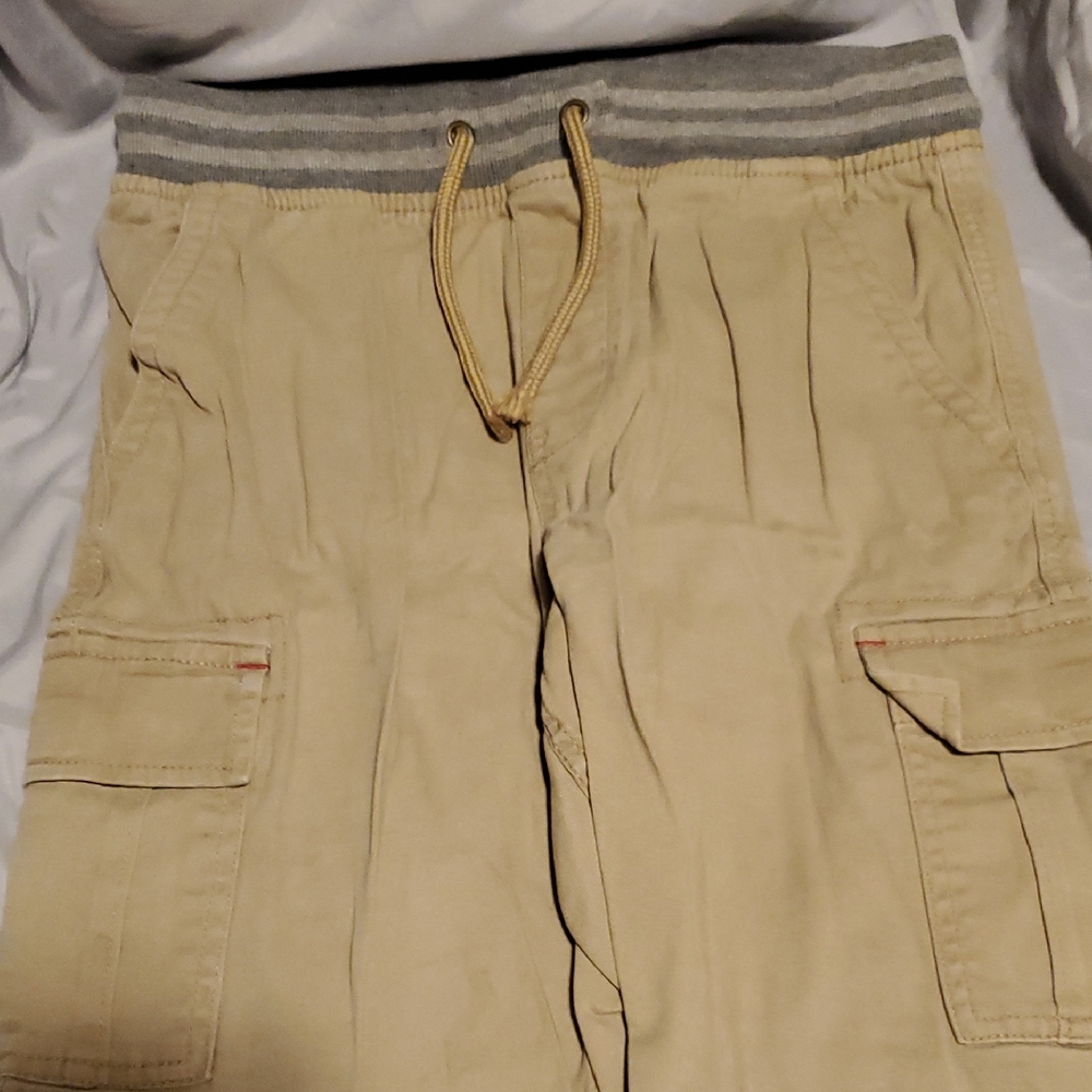 Wonder Nation Tan Cargo Shorts with Gray Waistband